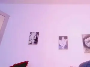 Cam4 Nude Webcam of DevoraHorney33