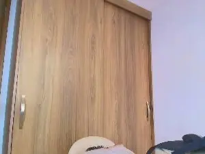 Cam4 Free Porn Cam of SARA_FOX_TS
