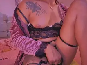 Cam4 Sex Cam of valerie_horny_