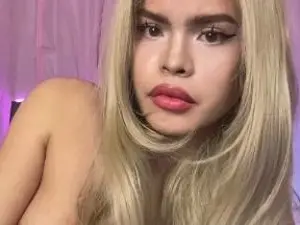 Cam4 Live Porn of TrixieSucker69