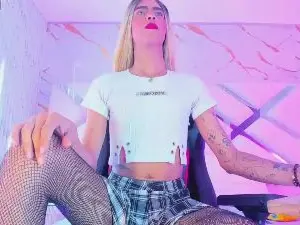Cam4 Free Porn Cam of Gabyqueen1