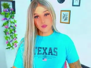 Cam4 Free Porn Cam of monserrat18