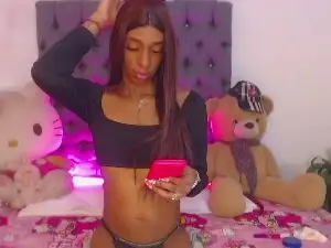 Cam4 Live Porn of lucianadolll