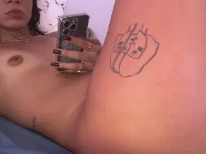 Cam4 Watch Live Sex Cams of Venenisa