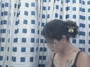 Cam4 Live Sex of elagabalo_foxxx