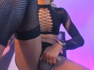 Cam4 Live Sex Cam of Ciara_Hot_Ts