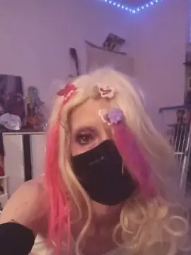 Cam4 Free Live Porn of ichimmini