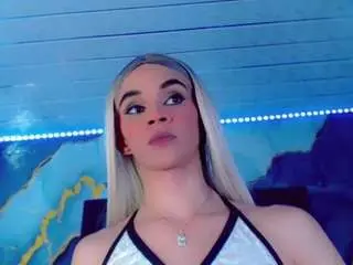 Camsoda Live Porn of hotsexygirlsglove