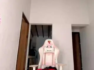 Camsoda Free Porn Cam of bellaofi24