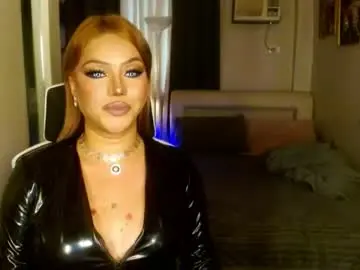 Chaturbate Live Sex Cam of urwildestdreamgoddess