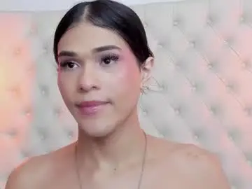 Chaturbate Adult Webcam of _isalittlestar_
