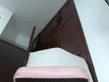 Chaturbate Free Live Porn of tsarah_cute22cm