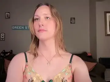Chaturbate Sex Chat of greenxxxqueen