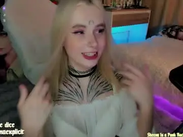 Chaturbate Live Porn of snake_bites