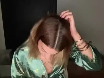 Chaturbate Best live sex cam show of sophiaat40