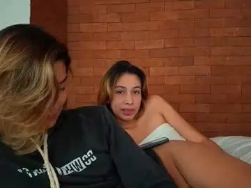 Chaturbate Live Porn of skyamber8v2