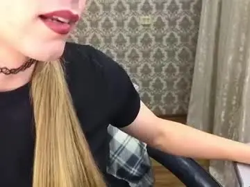 Chaturbate Live Sex Cam of anna_inheart