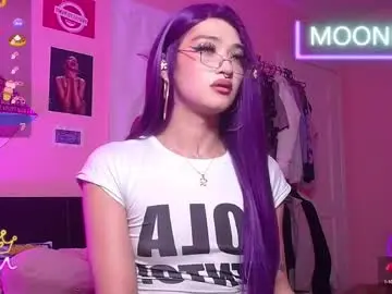 Chaturbate Live Sex Cam of moonfiredance