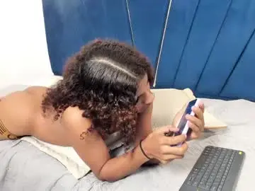 Chaturbate Live Sex of velvet_sex23