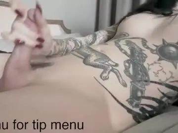 Chaturbate Sex Cam of elyseeve333