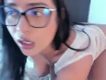 Chaturbate Best live sex cam show of mensia_hernandez