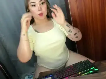 Chaturbate Adult Video Chat of suckinghercock803