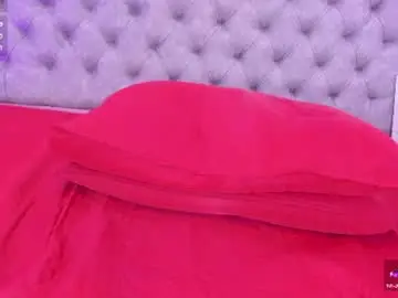 Chaturbate Live Sex Cam of sofia_girl_