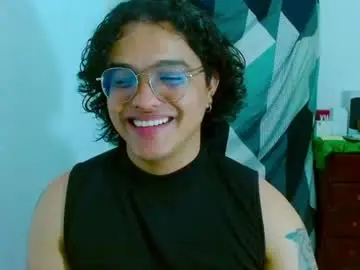 Chaturbate Live Porn of dan_blous