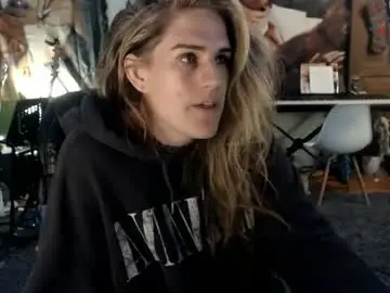 Chaturbate Live Sex Cam of katiecutie_5