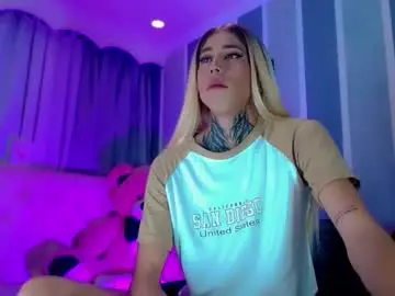 Chaturbate Watch Live Sex Cams of oliviahot01