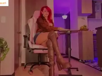 Chaturbate Live Sex Cam of julianna_saenz