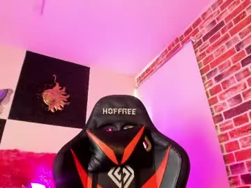 Chaturbate Sex Cam of aleja_hill