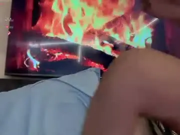 Chaturbate Nude Webcam of _agatha69_