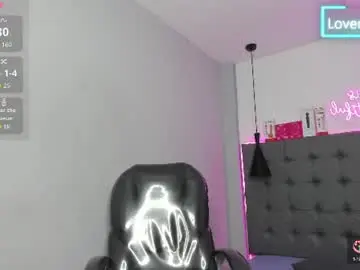 Chaturbate Sex Chat of scarletcherry18