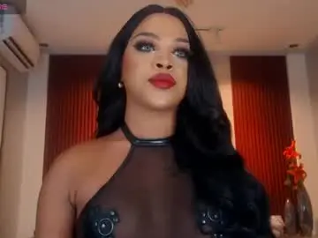 Chaturbate Live Sex Cam of urmajestytyra