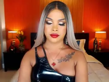 Chaturbate Watch Live Sex Cams of urmajestytyra