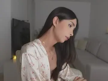 Chaturbate Best live sex cam show of emmacorrea