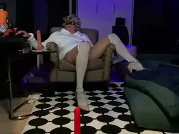 Chaturbate Best live sex cam show of snookieq
