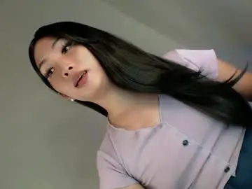 Chaturbate Nude Webcam of pillow_whispers