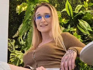 Streamate Sex Cam of SylvieSorrow