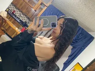 Streamate Live Porn of ThaliJara