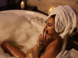 Streamate Free Live Porn of Nicol2Naya