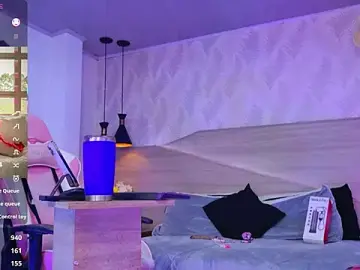 Stripchat Watch Live Sex Cams of kylliefox_