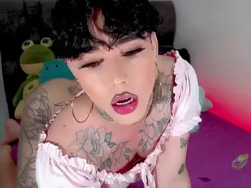 Stripchat Sex Cam of little_star_porn