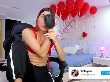 Stripchat Sex Chat of charolbruce_1