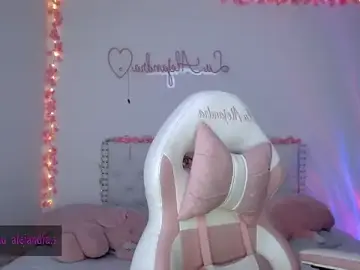 Stripchat Sex Chat of alee_lenoxx