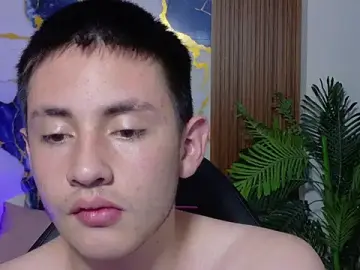 Stripchat Free Live Porn of Andres_Tay
