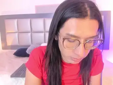 Stripchat Watch Live Sex Cams of Maddie_Ray