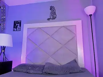 Stripchat Live Sex Cam of Noah__angel