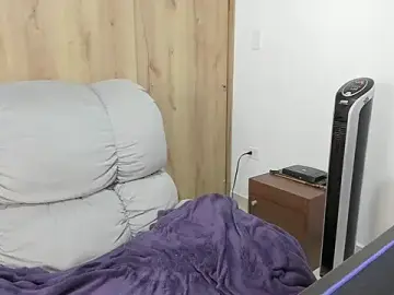 Stripchat Sex Cam of xspecialoomx